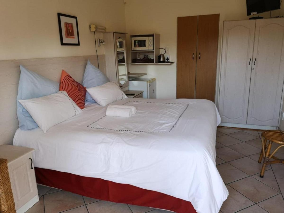 Dolphin Coast B&B เดอร์บัน ภายนอก รูปภาพ